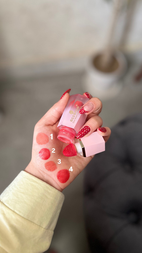 رژگونه پددار طرح شگیلم اسنس🎀❤️