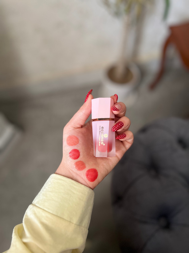 رژگونه پددار طرح شگیلم اسنس🎀❤️
