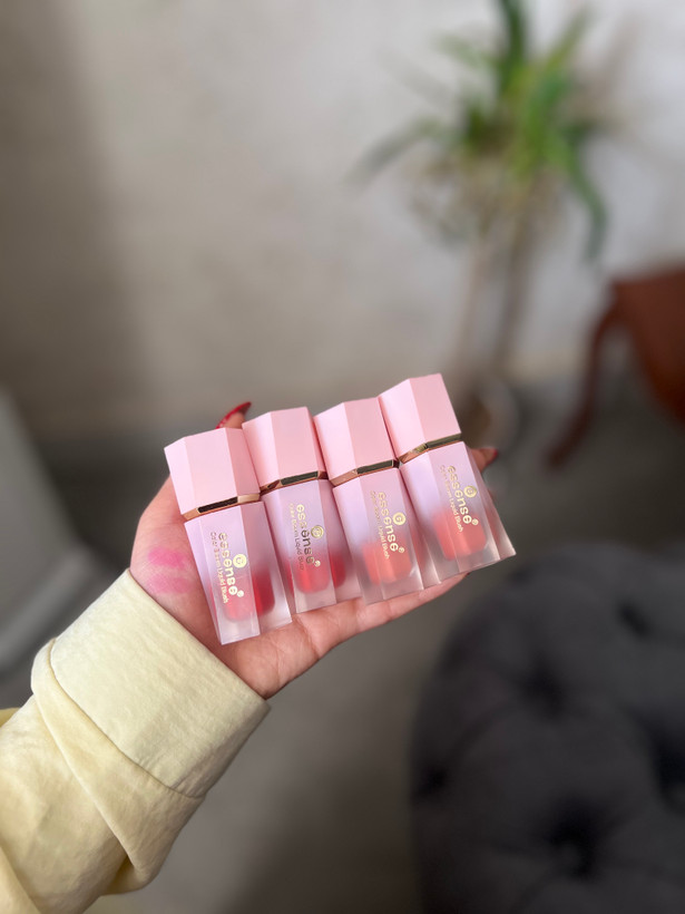 رژگونه پددار طرح شگیلم اسنس🎀❤️