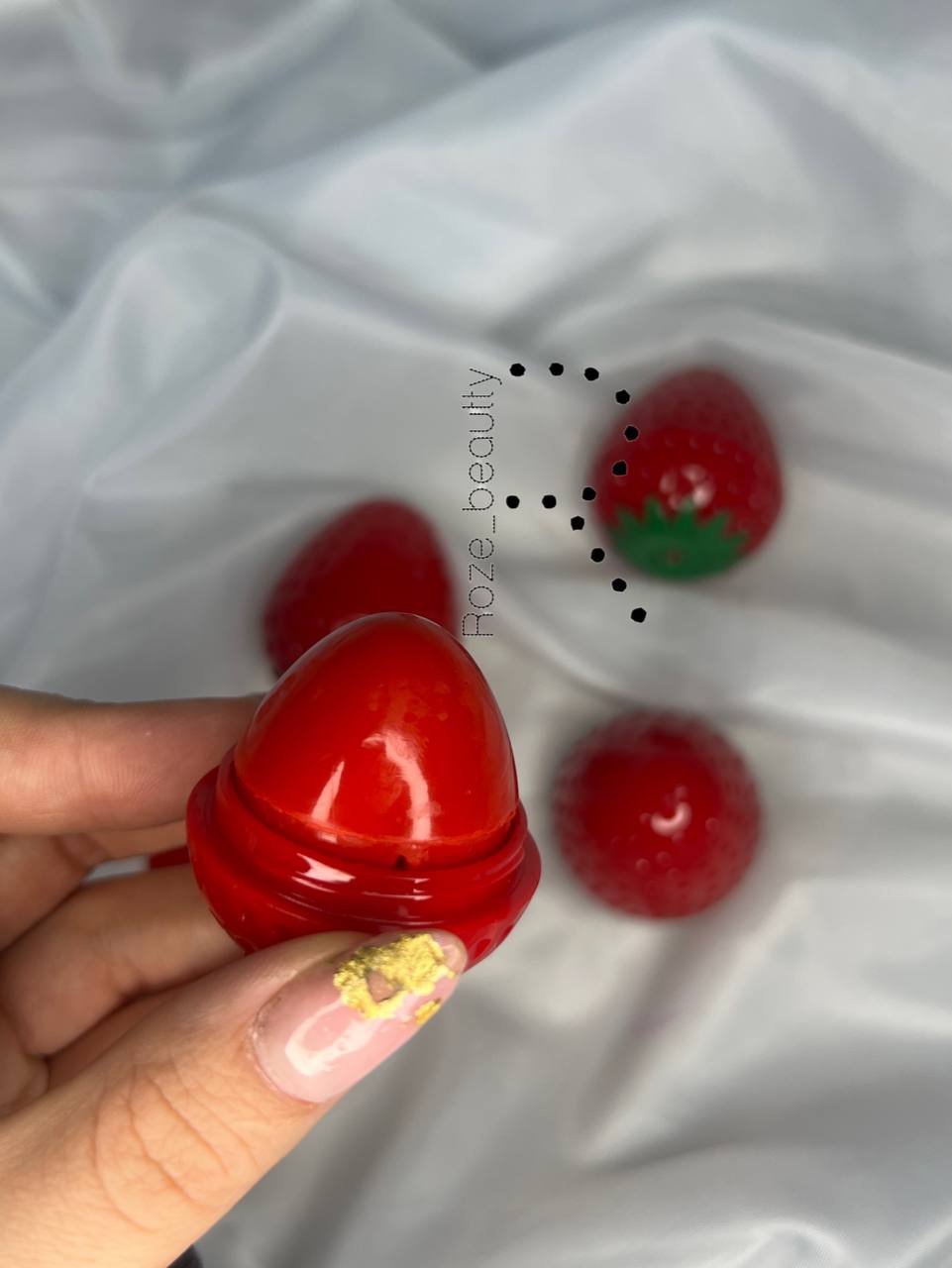 بالم لب توتفرنگی🍓🎀