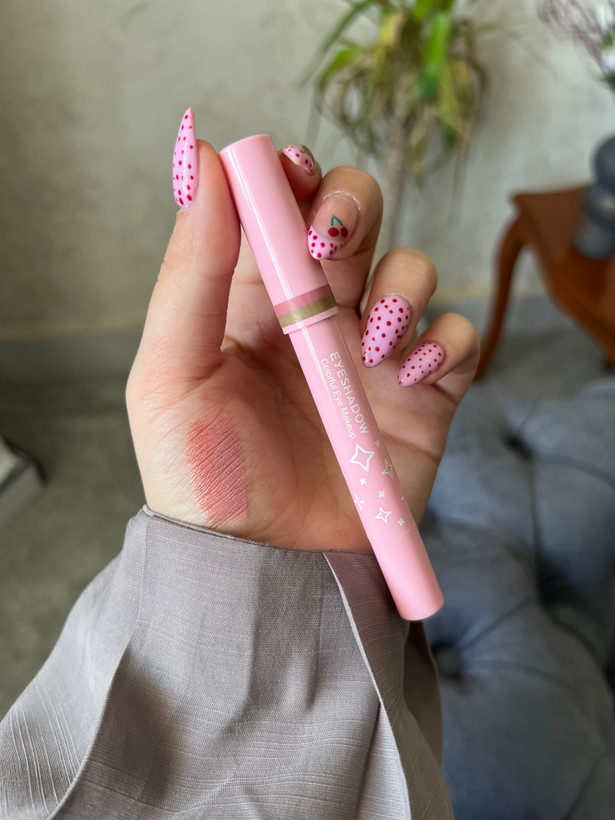 سایه استیکی دراگون👱🏻♀️🥥